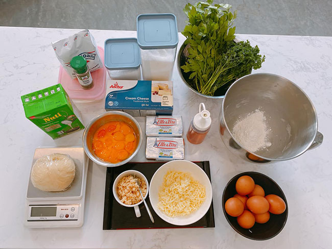 Hot trend: Cách làm bánh mì bơ tỏi phô mai Hàn Quốc đơn giản thơm ngon