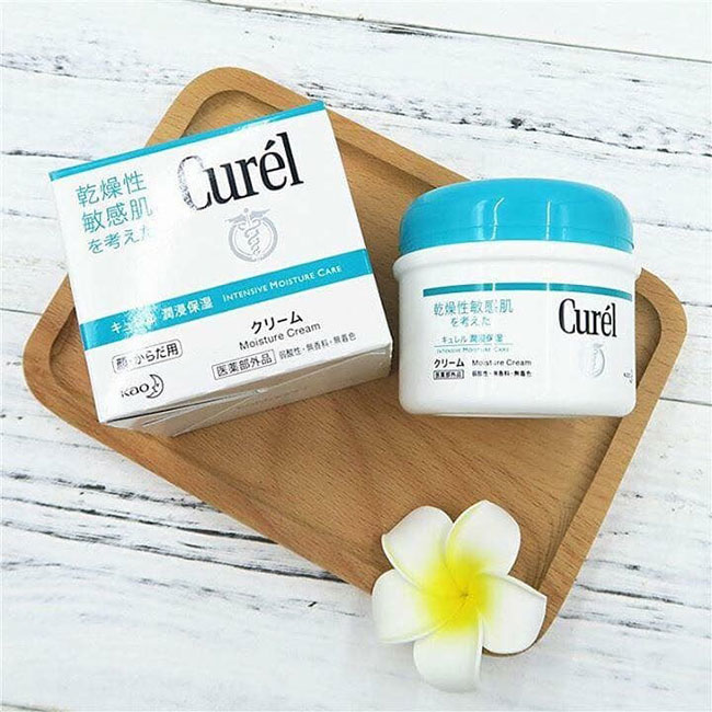Review mỹ phẩm Curel có tốt không? Mua ở đâu giá tốt? 4 review mỹ phẩm curel