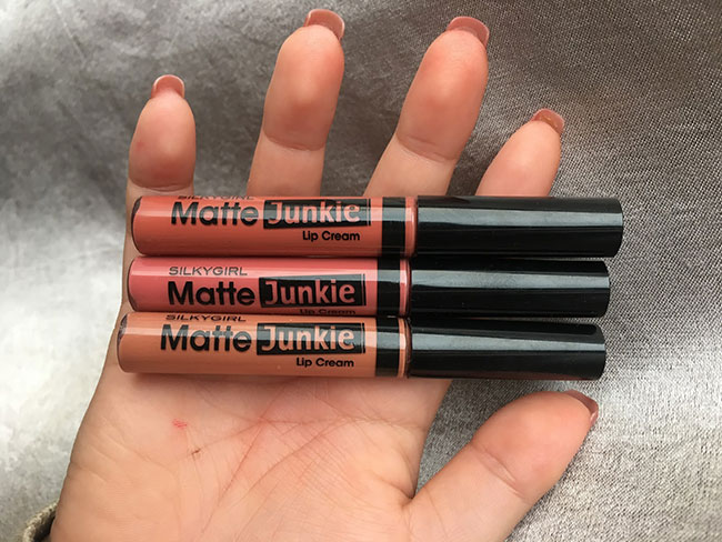 Son Silkygirl “bình dân” đến từ Singapore siêu lì có đáng để sở hữu? 2 son silkygirl