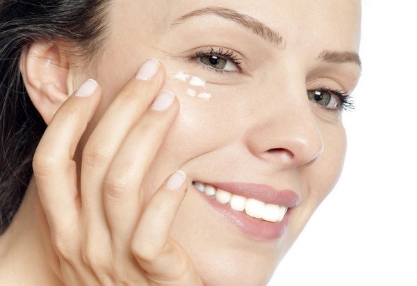 Mặt đầy nếp nhăn nếu không sử dụng kem dưỡng da ban đêm chống lão hoá tốt nhất 3 kem dưỡng da ban đêm chống lão hoá tốt nhất