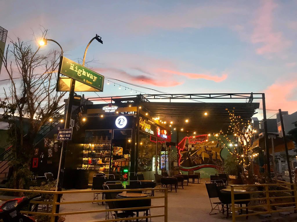 Top 25 quán cà phê Ninh Thuận được giới trẻ yêu thích nhất 5 Highway Coffee and Beer