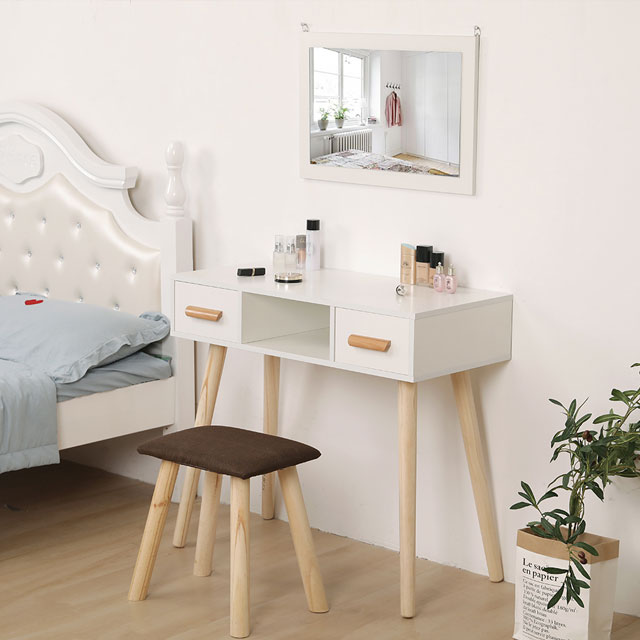 Mách bạn địa chỉ mua bàn trang điểm gỗ công nghiệp chất lượng? 6 Vệ sinh bàn trang điểm thường xuyên để bàn luôn bền đẹp