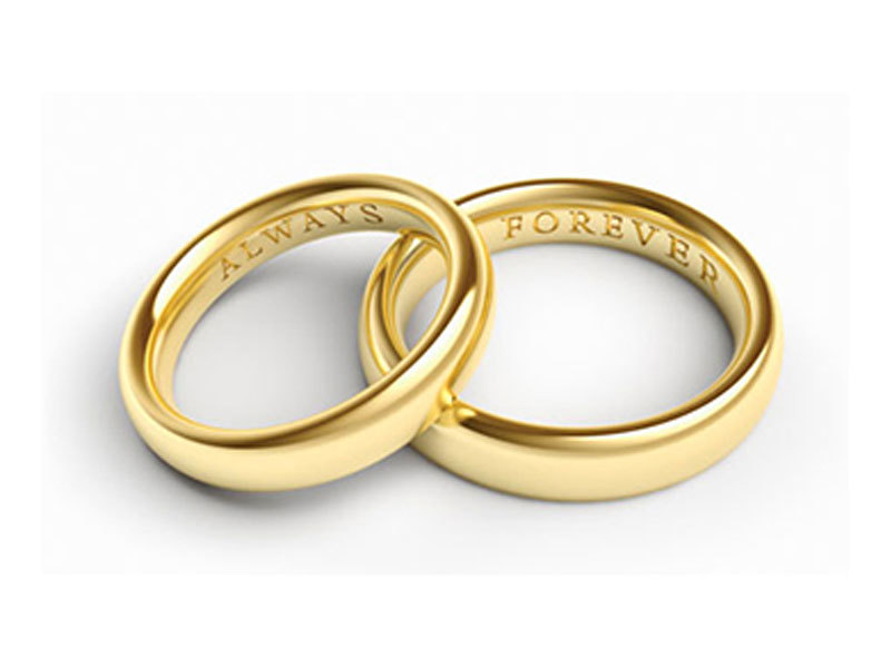 Ý nghĩa của nhẫn cưới trơn trong hạnh phúc gia đình là gì?